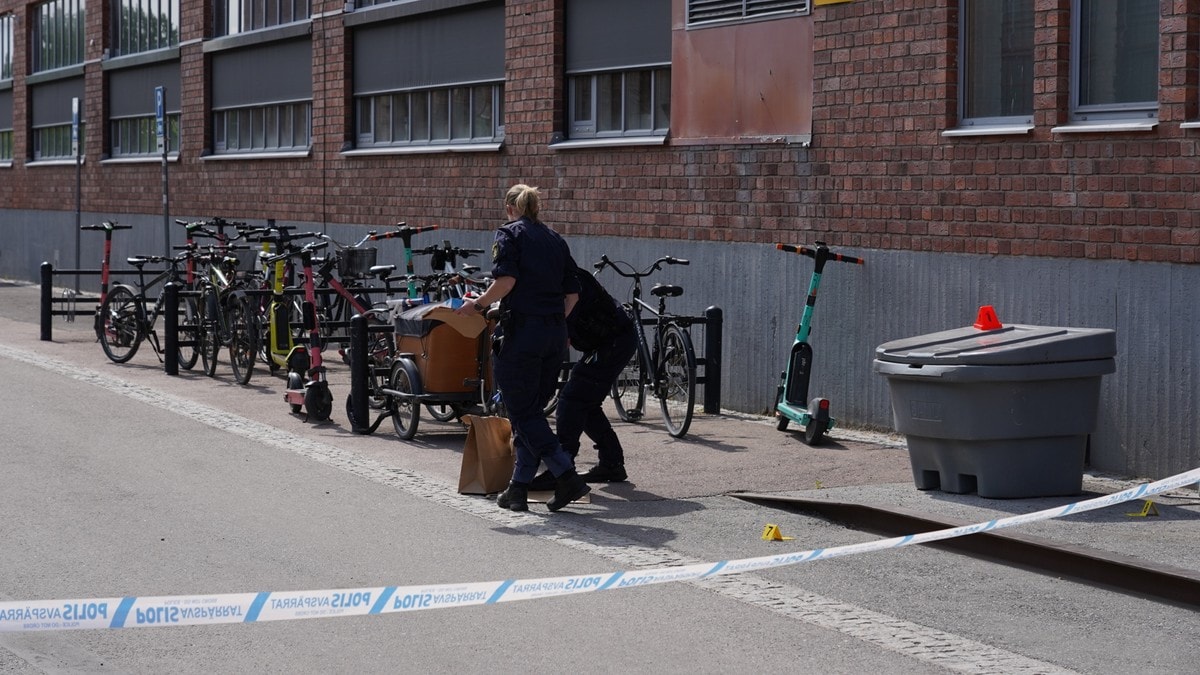 To elevar alvorleg skadde etter knivangrep i Eskilstuna i Sverige