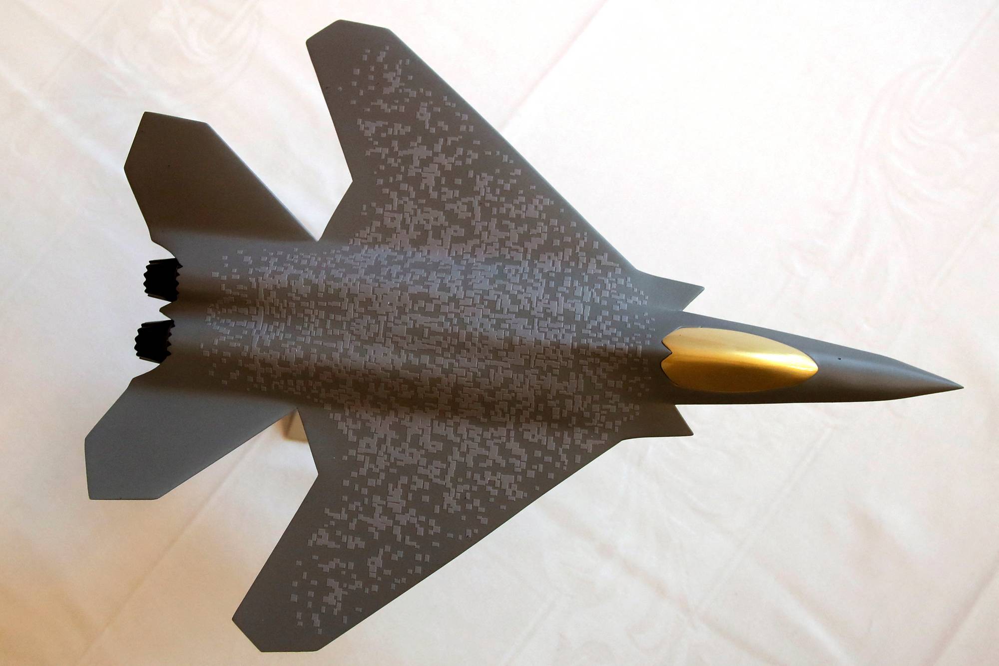 Modell av kampfly som skulle utvikles gjennom FCAS. Future Combat Air System.