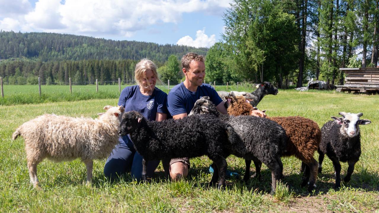 Kristoffer og Live Svalastog Skinnes på Nedre Skinnes Gård