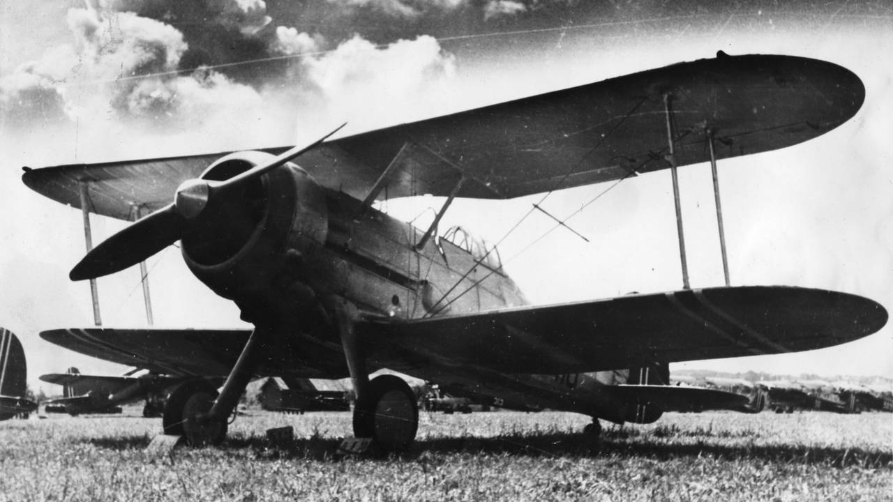 Et Gloster Gladiator jagerfly fra Hærens flyvåpen.
