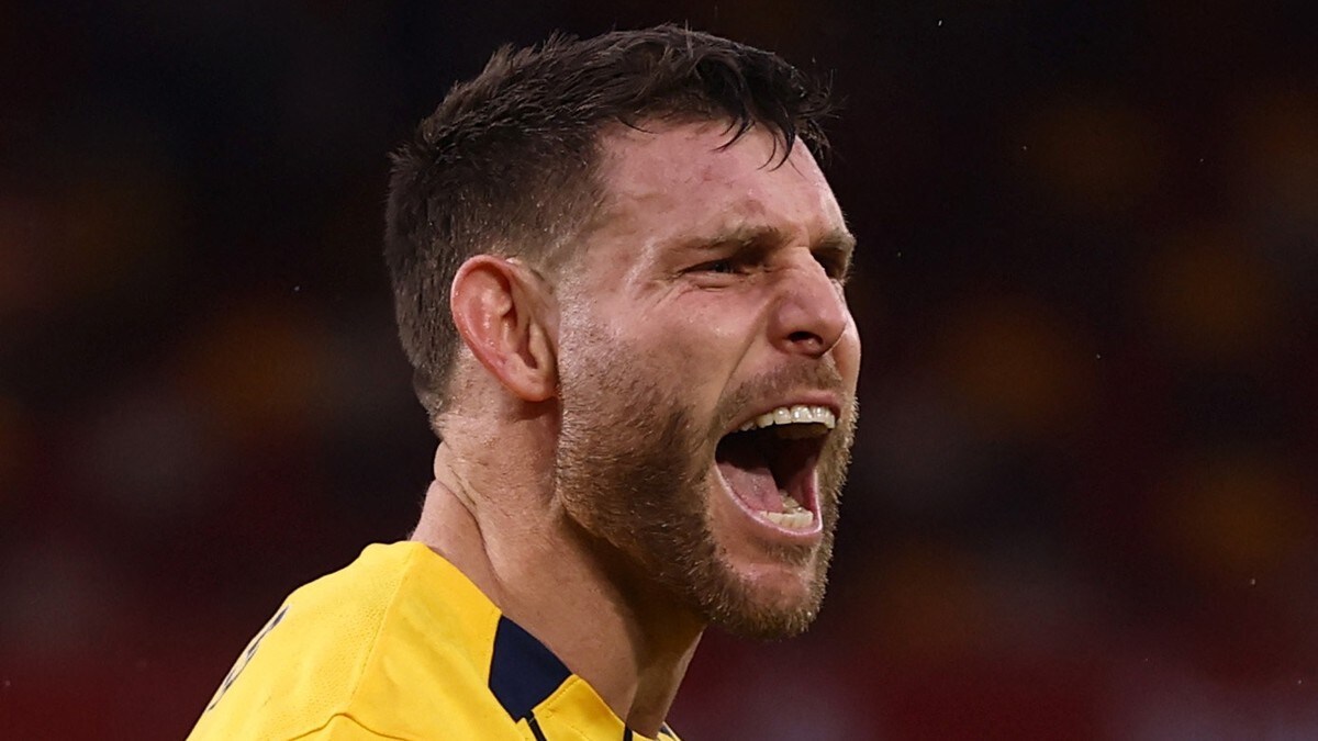 Aston Villa og Chelsea snublet – Milner med historisk PL-rekord