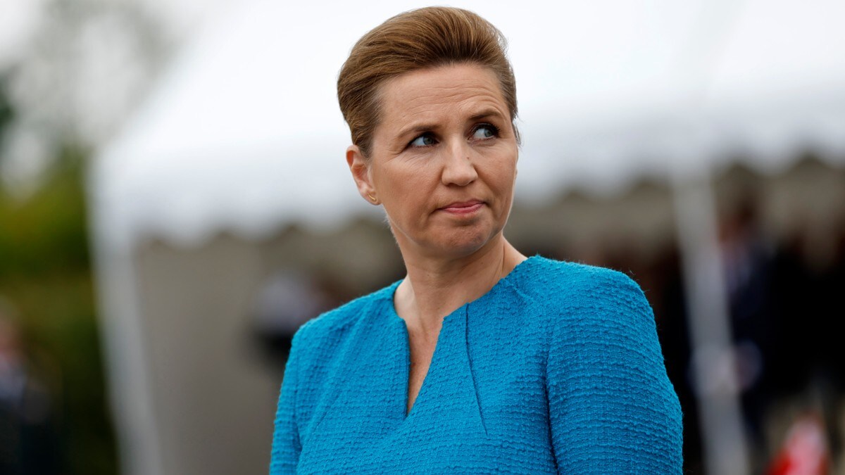 Danmarks statsminister Mette Frederiksen slått av mann