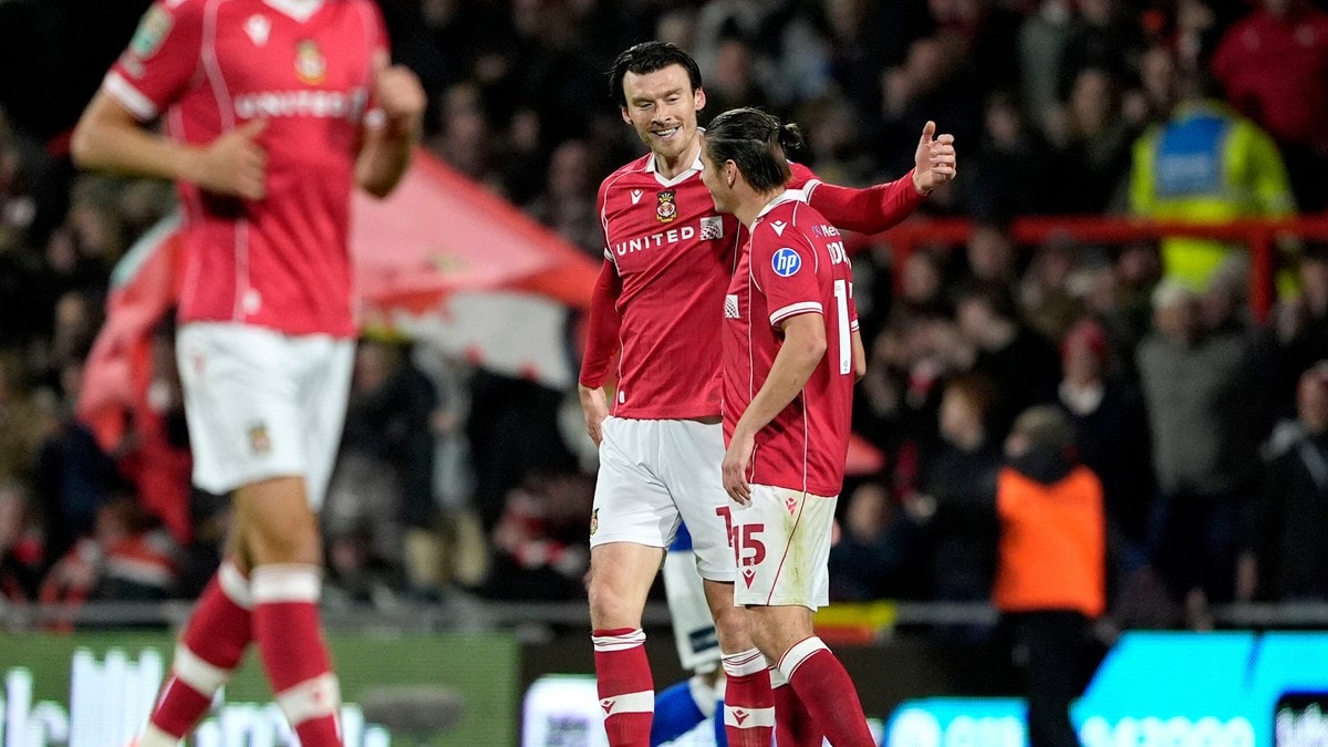 Tidligere Viking-spiller med hat trick i Wrexham-skalp