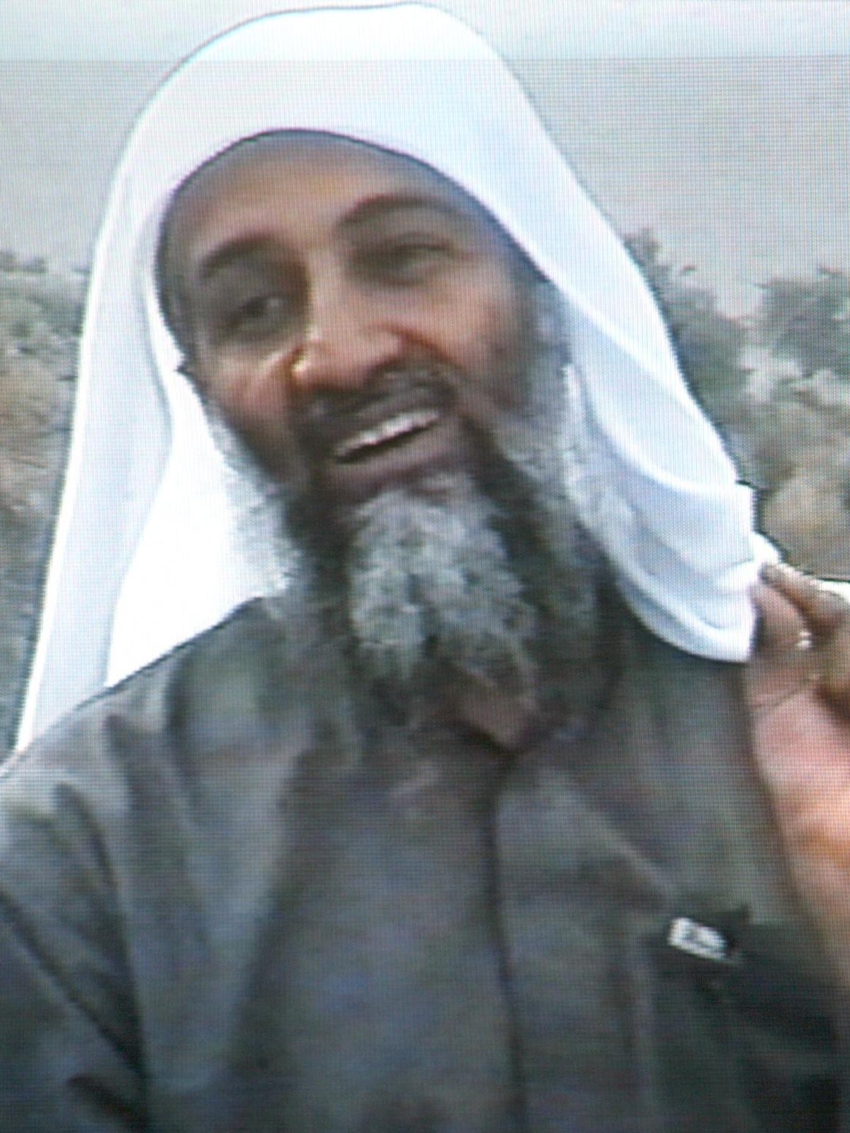 NATO: Bin Laden er i Pakistan – NRK Urix – Utenriksnyheter Slik kan bin Laden se ut – NRK Norge – Oversikt over nyheter