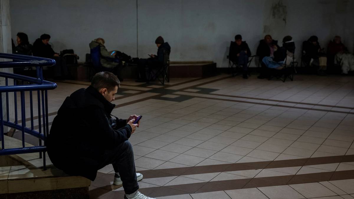 Tre skadde etter rakettangrep mot Kyiv