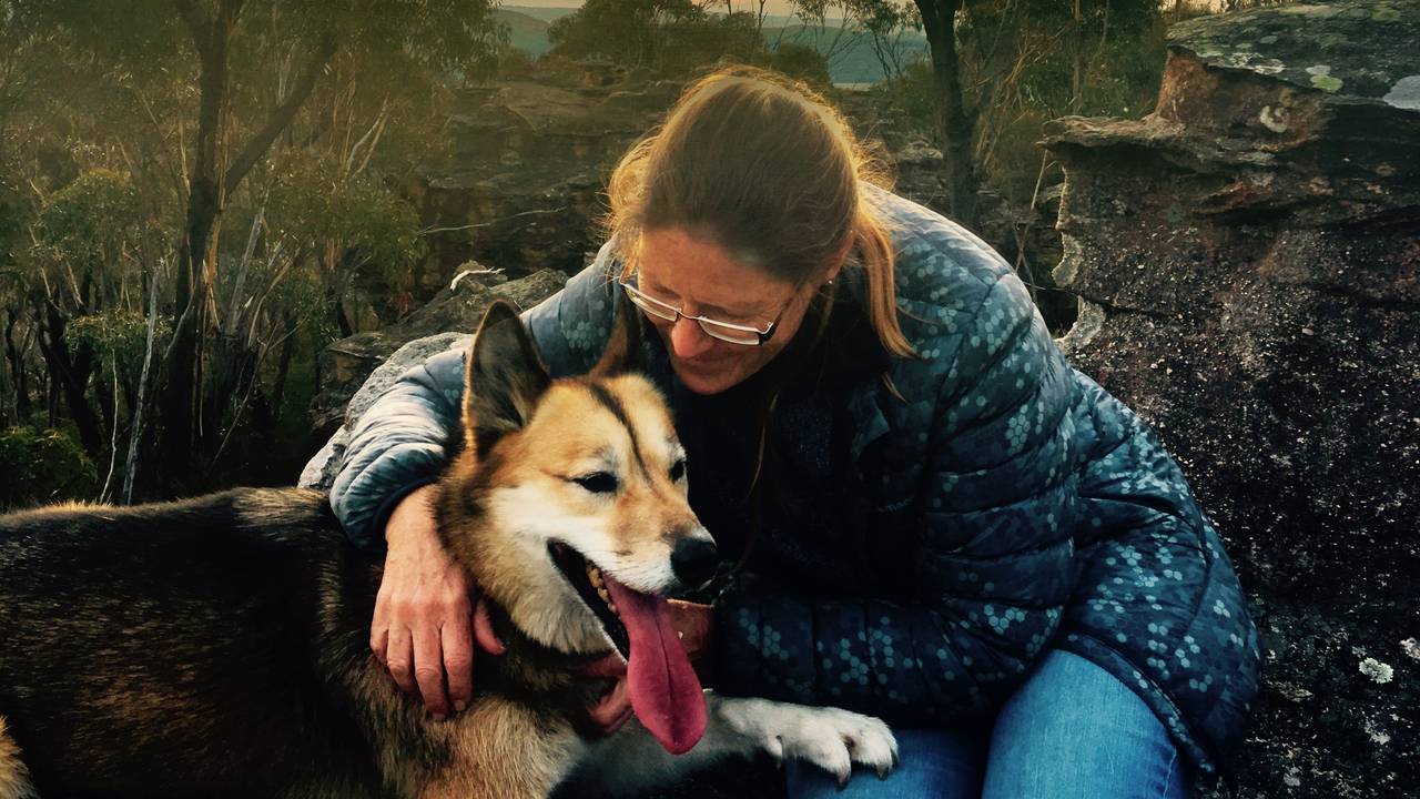 Cat og eieren Sue Werner i Australia