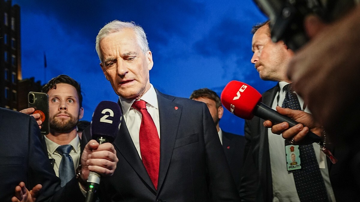 Støre har ankommet Arbeiderpartiets valgvake: – Jeg har en god følelse