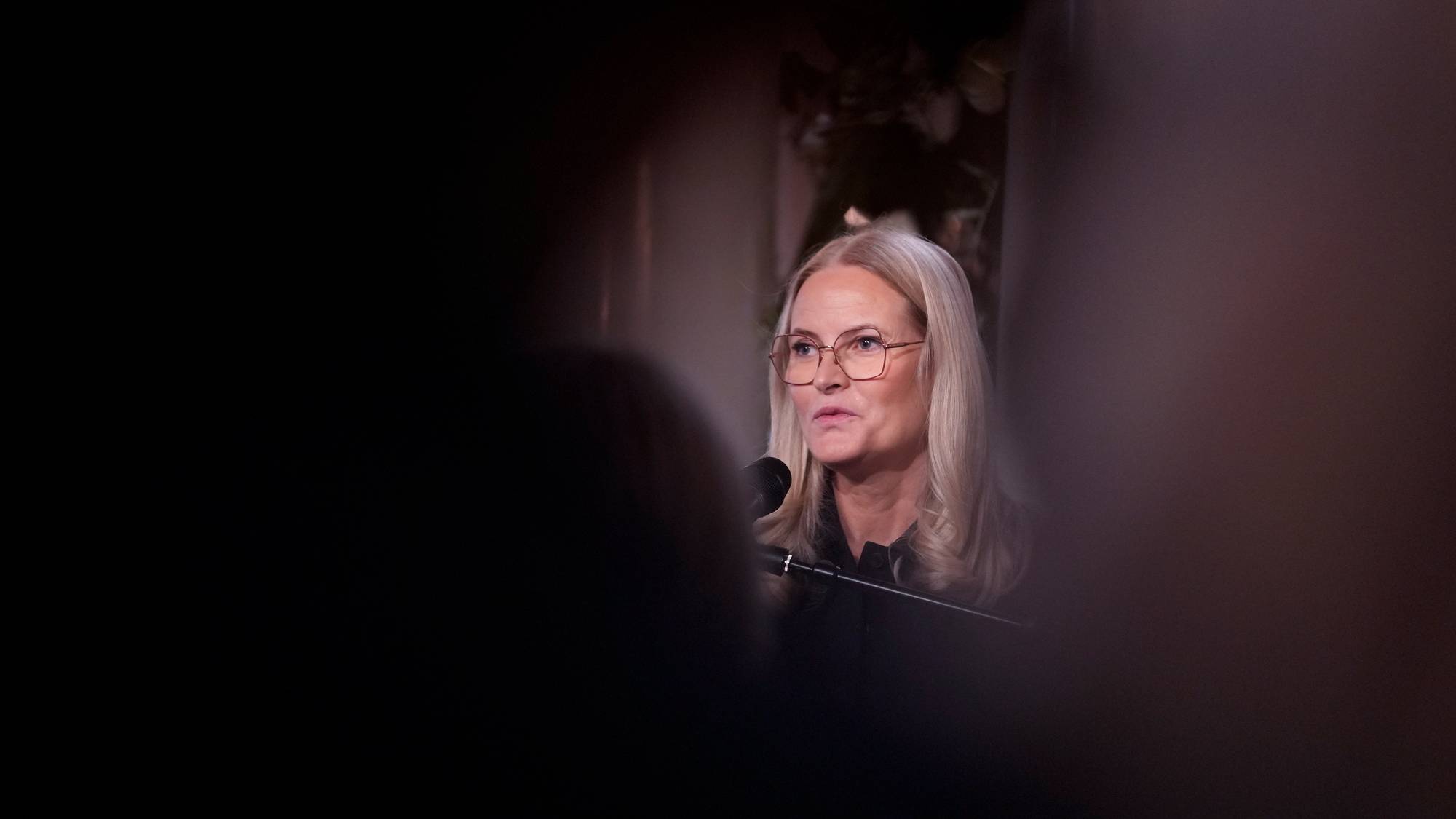 Kronprinsesse Mette-Marit under årets Fosseforedrag på Slottet.