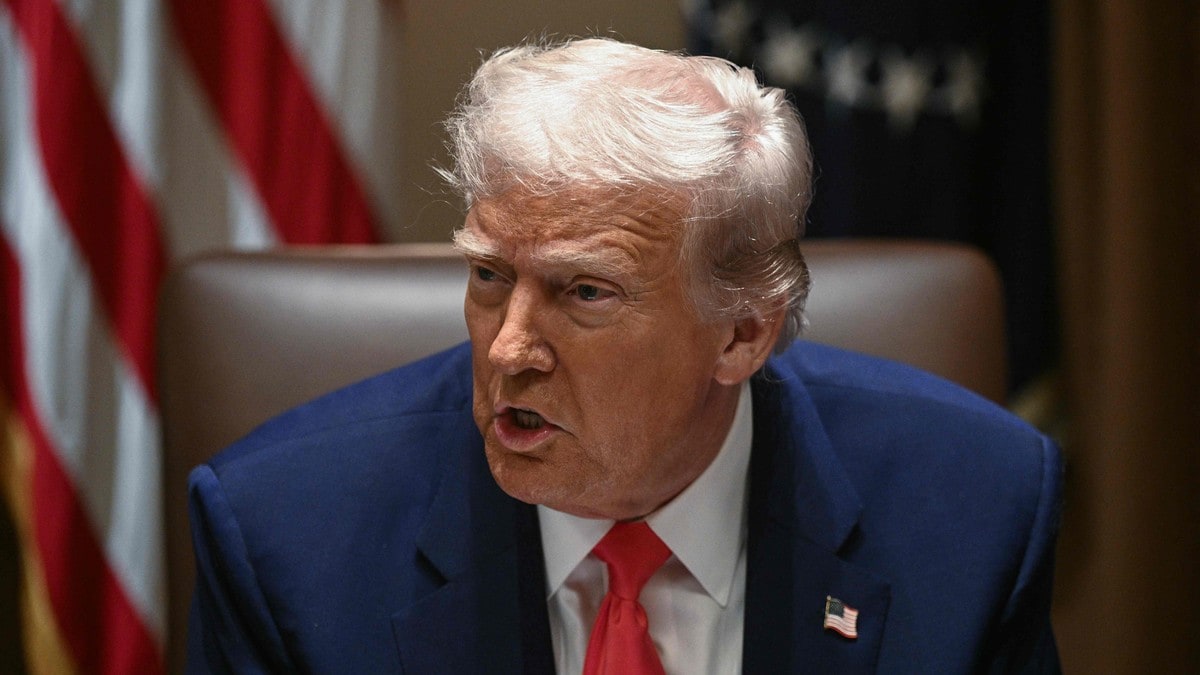 Demokrater anklager Trump for markedsmanipulasjon etter børskaos
