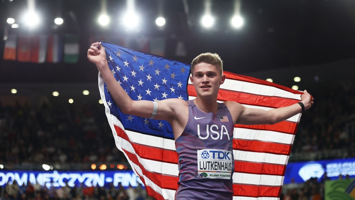 17-åring fra USA ble historisk – yngste vinner i innendørs-VM i friidrett
