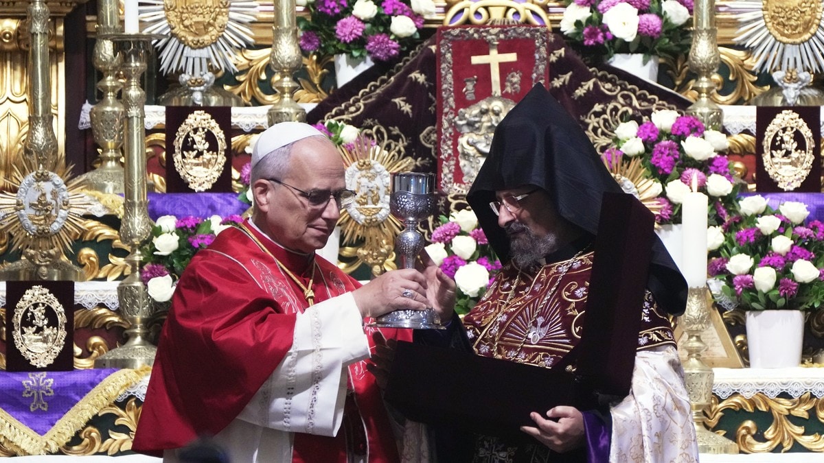 Paven ba i Istanbuls armenske kirke