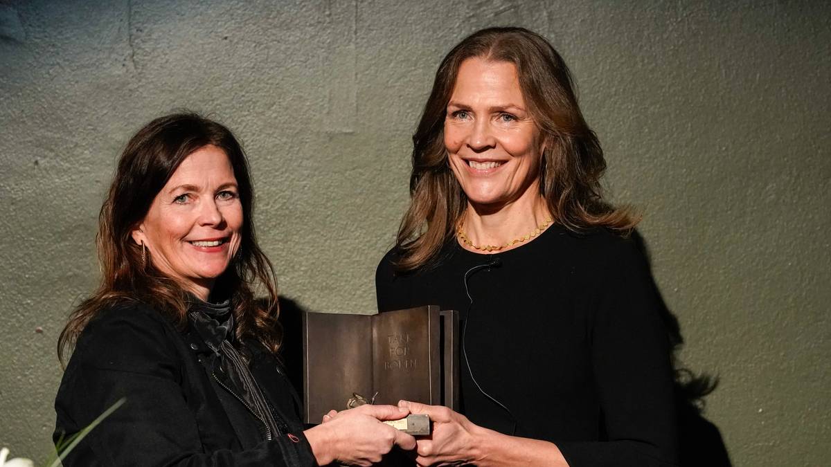 Det deles nå ut rundt 60 litteraturpriser i Norge: – Litt mange