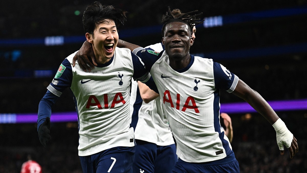 Tottenham til semifinale i Ligacupen – Son scoret direkte fra corner!