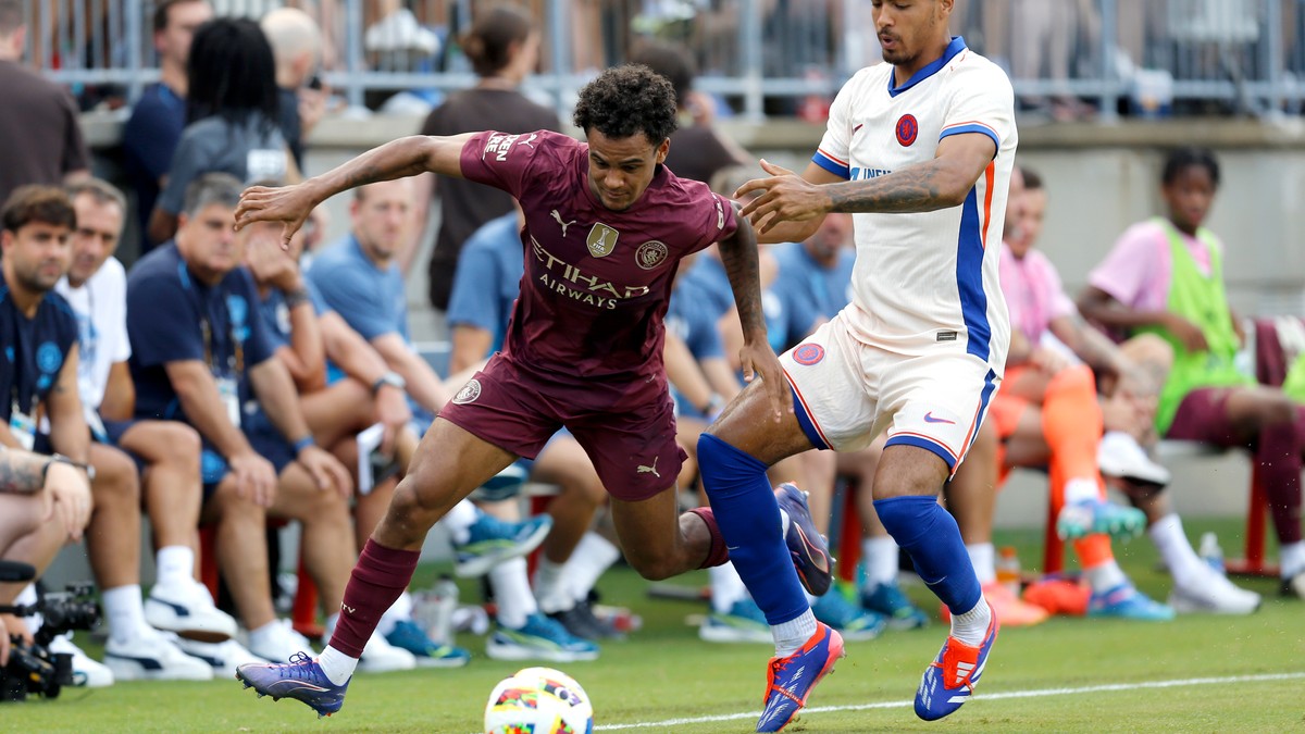 Manchester City-manager Pep Guardiola bekrefter alvorlig Oscar Bobb-skade