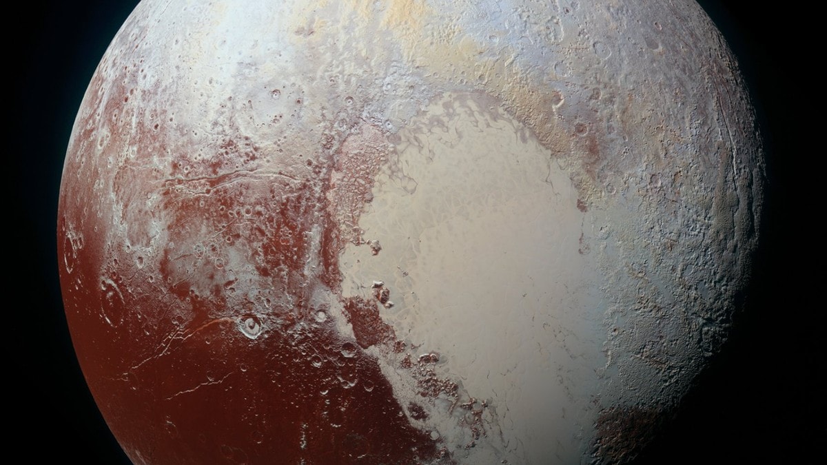Pluto kan bli planet igjen