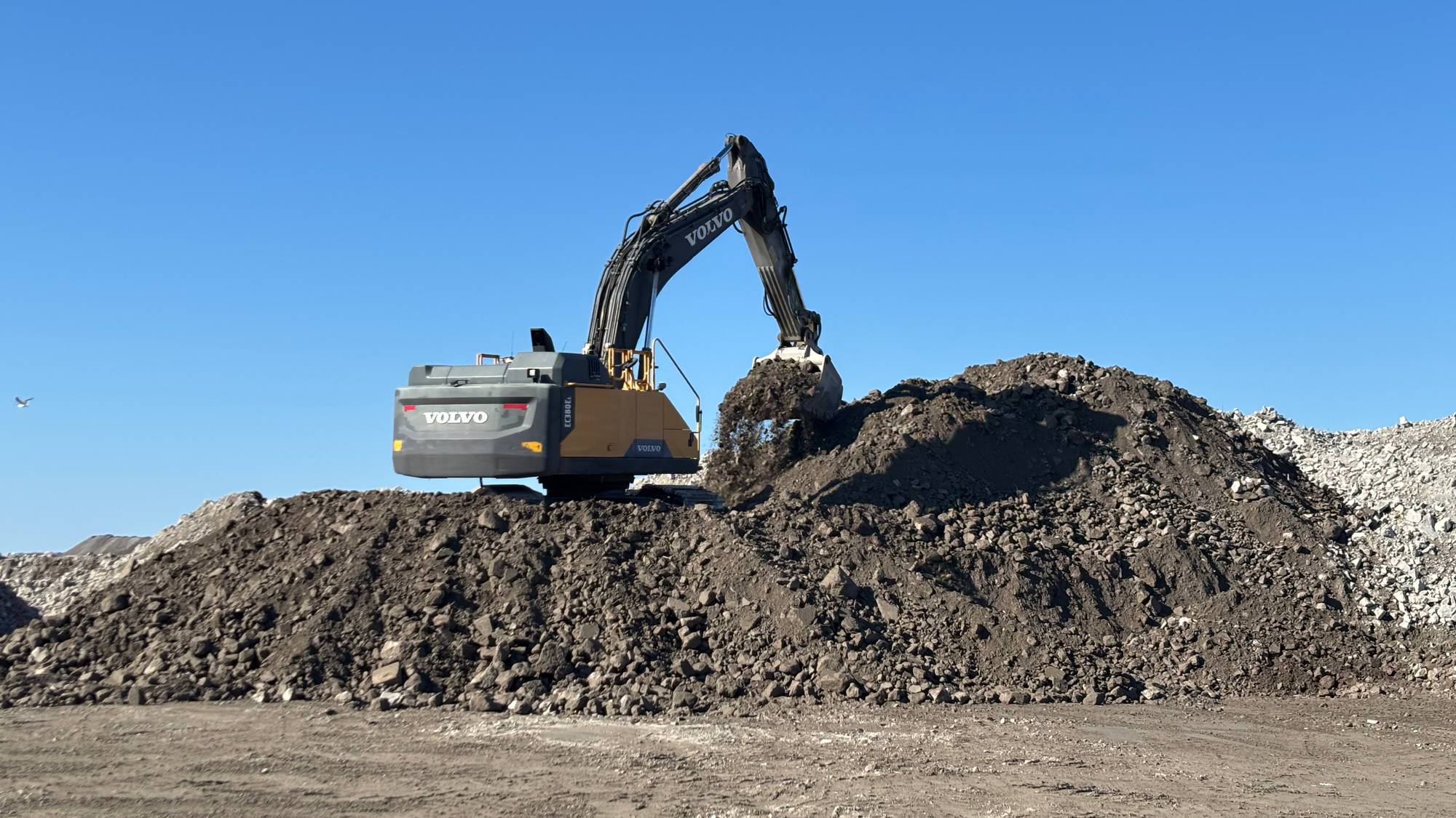 Betongmasser håndteres hos Massegjenbrukssenteret i Fredrikstad