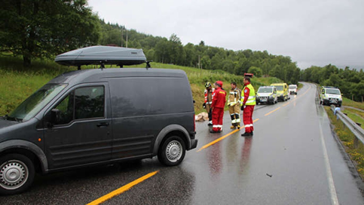 Mann omkom i trafikkulykke i Vanylven