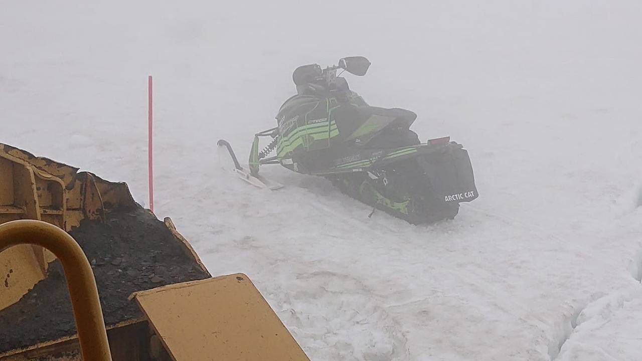 Fortsatt snø i Longyearbyen