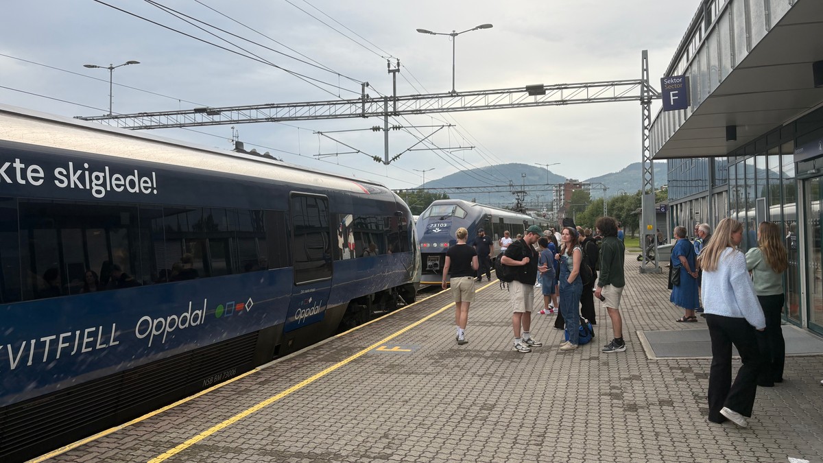 Strømfeil på Dovrebanen: Usikkert når det kan rettes opp