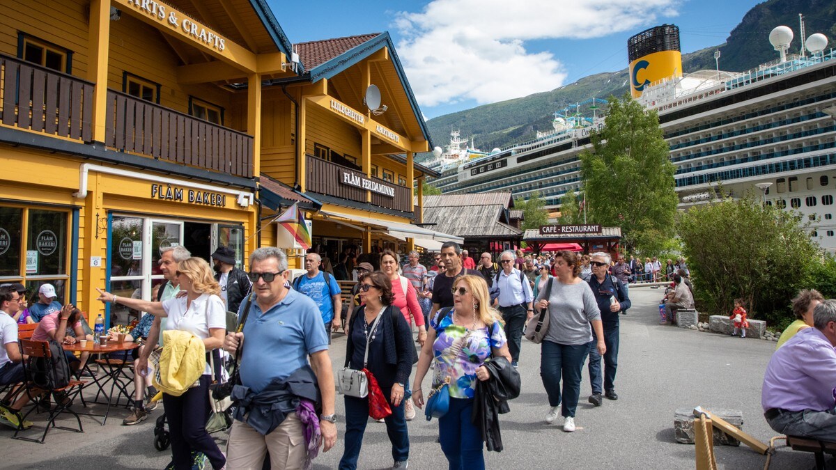 Regjeringa får kritikk for manglande turistskatt: – Allereie langt på overtid