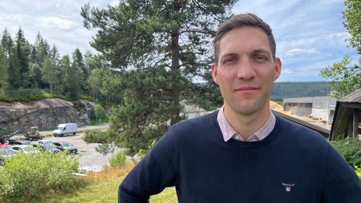 Statsråd med svar på villrein-kritikk fra Frp