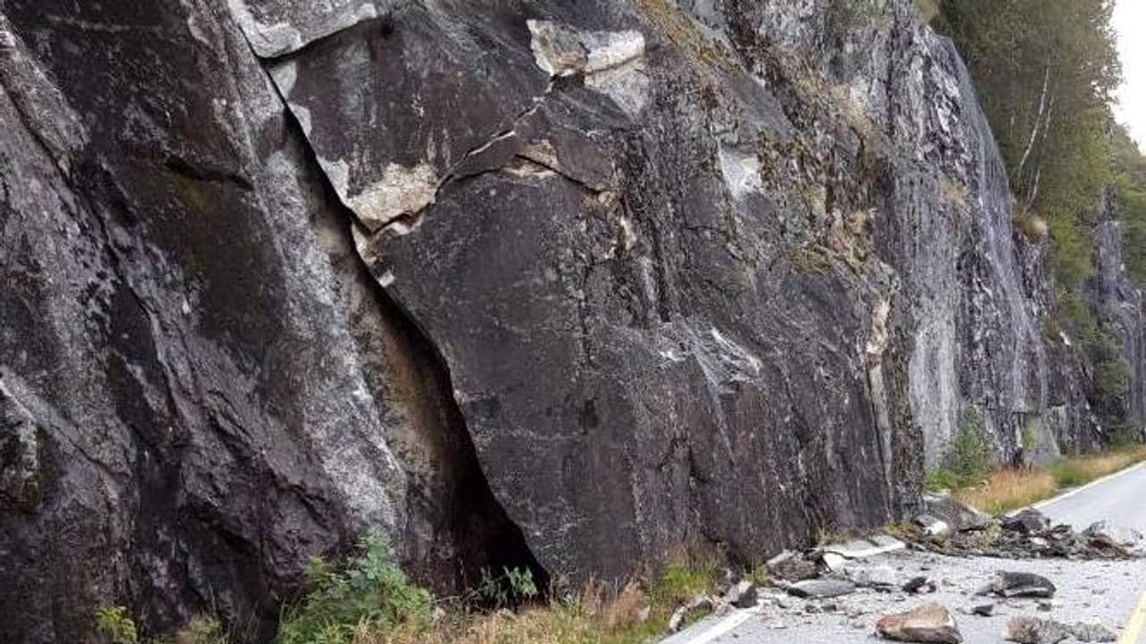 Ras på riksveg 13, Nesflaten
