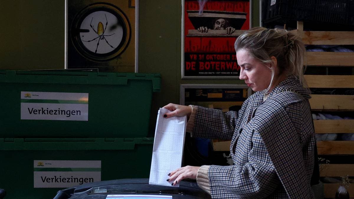 Valgdagsmåling: Sentrumspartiet D66 blir største parti i valget i Nederland