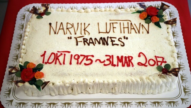 En kake for Framnes lufthavn, Narvik