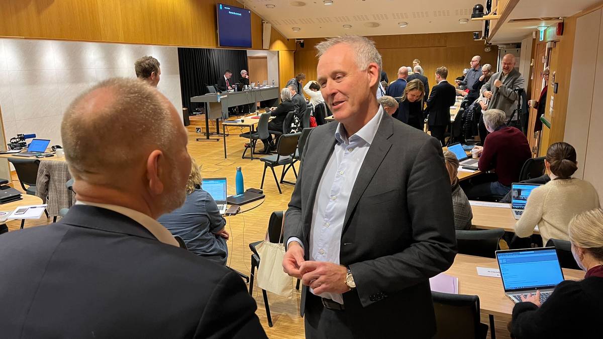 Ny kommunedirektør møter bystyret