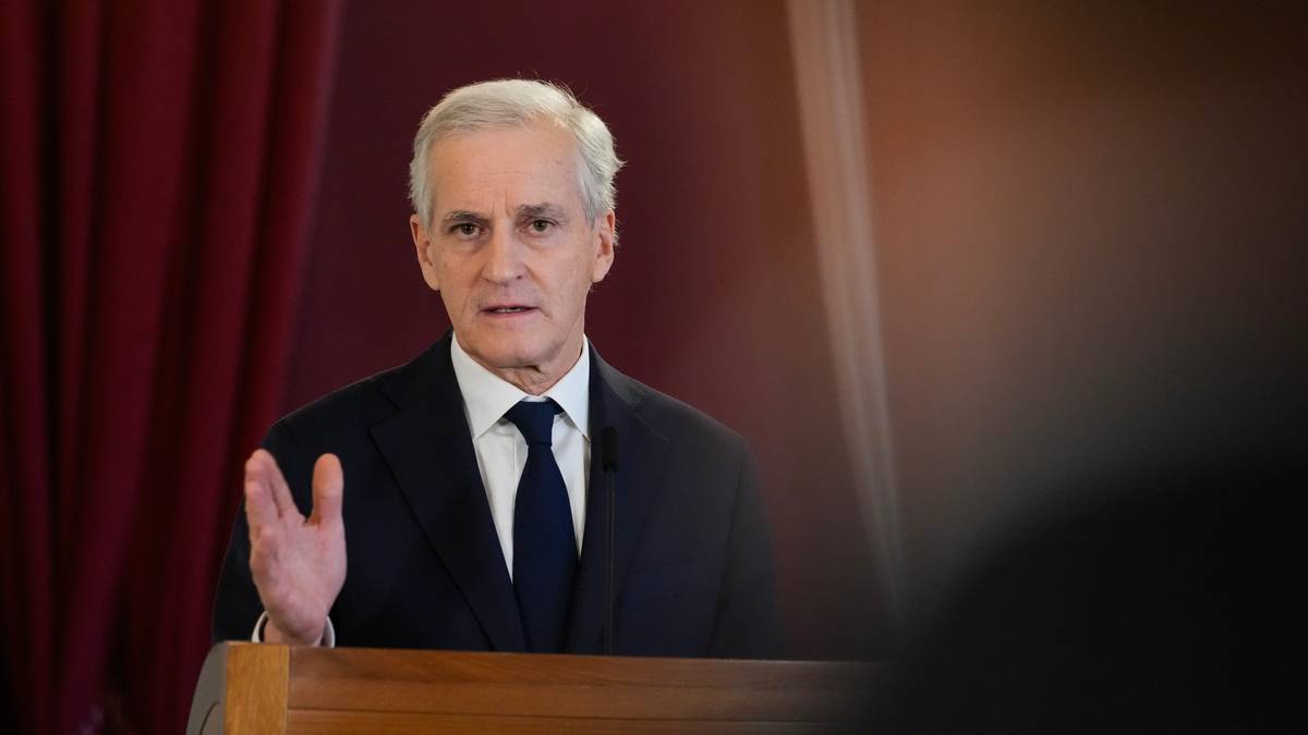 Støre åpner for norske soldater i Ukraina