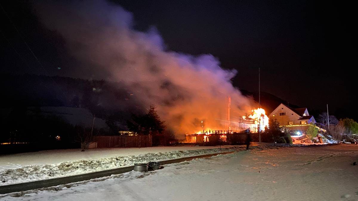 Fire at a house in Ørskog – Police evacuate neighbors – NRK Møre og Romsdal – Local news, TV and radio