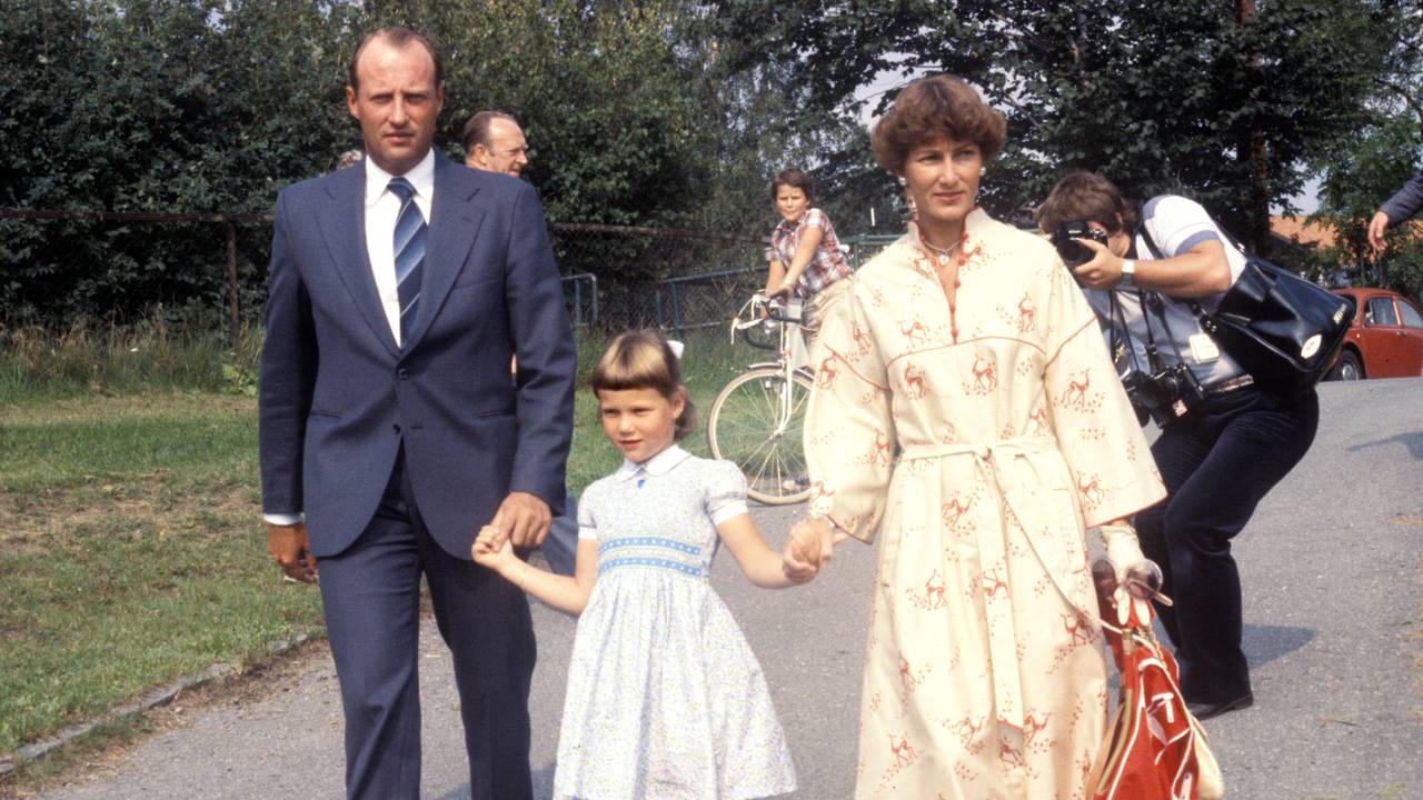 Prinsesse Märtha Louise fotografert i forbindelse med sin første skoledag på Smestad skole