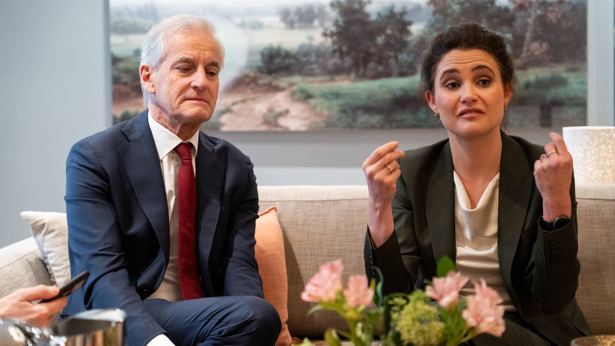 Jonas Gahr Støre og Kari Nessa Nordtun i Statsministerboligen