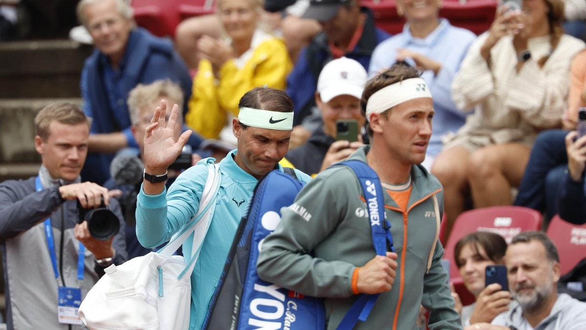 Ruud og Nadal storspiller - kampen avbrutt av regn