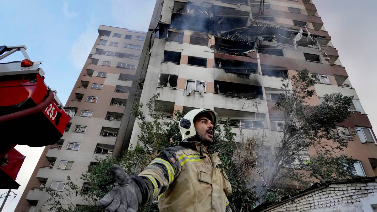 Iranske «Amina» til NRK: – Våknet av at jeg ble kastet ut av sengen