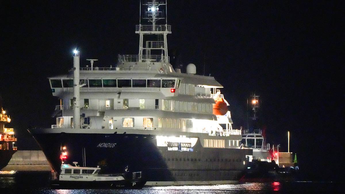 MS«Hondius» framme ved Tenerife