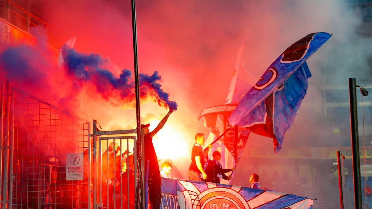 Norsk fotball får forlenget dispensasjon for pyrobruk – NFF setter ned bøtesatsene