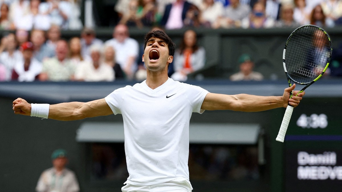 Alcaraz klar for andre strake Wimbledon-finale – kan få reprise mot Djokovic