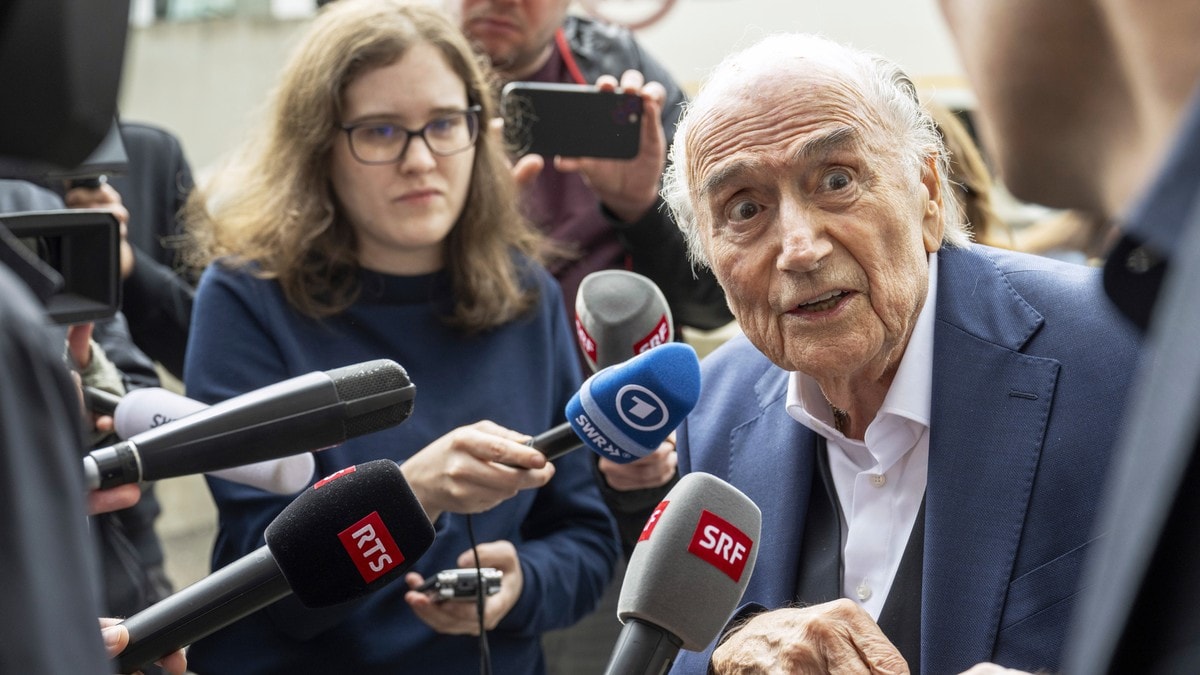 Omstridt ekspresident i Fifa peker på Klaveness Den tidligere Fifa-presidenten Sepp Blatter (90) peker på Lise Klaveness som den beste kandidaten til å ta over fra kontroversielle Gianni Infantino som Fifas øverste sjef.