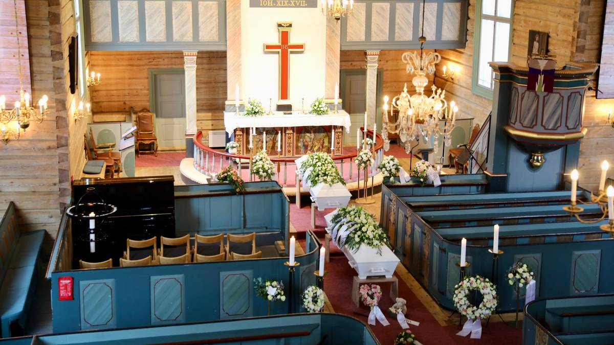 Mor (51) og datter (17) begraves: – Savnet etter dem er stort