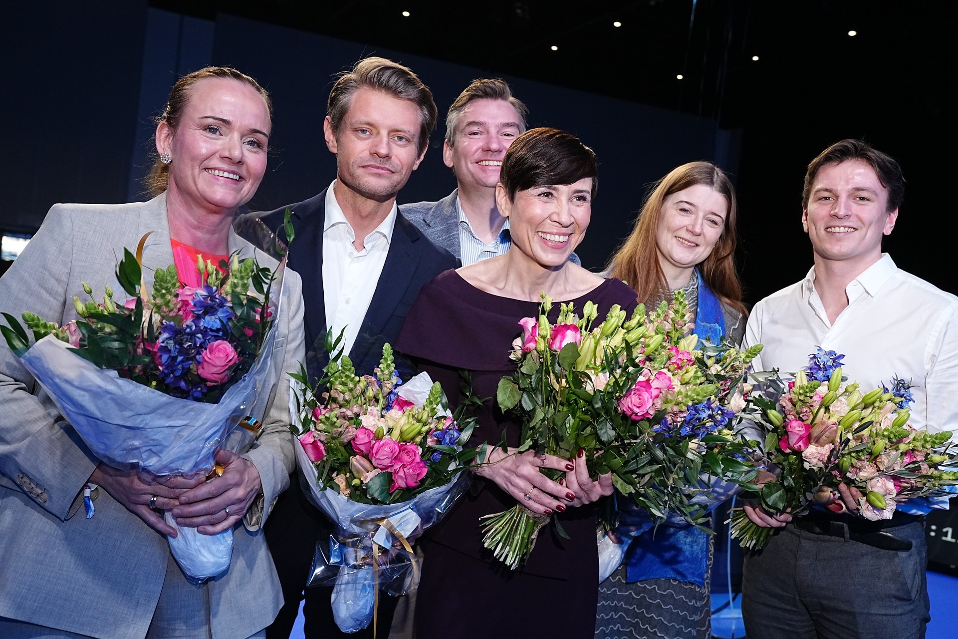 Første tale som partileder: – Mamma og pappa døde altfor tidlig