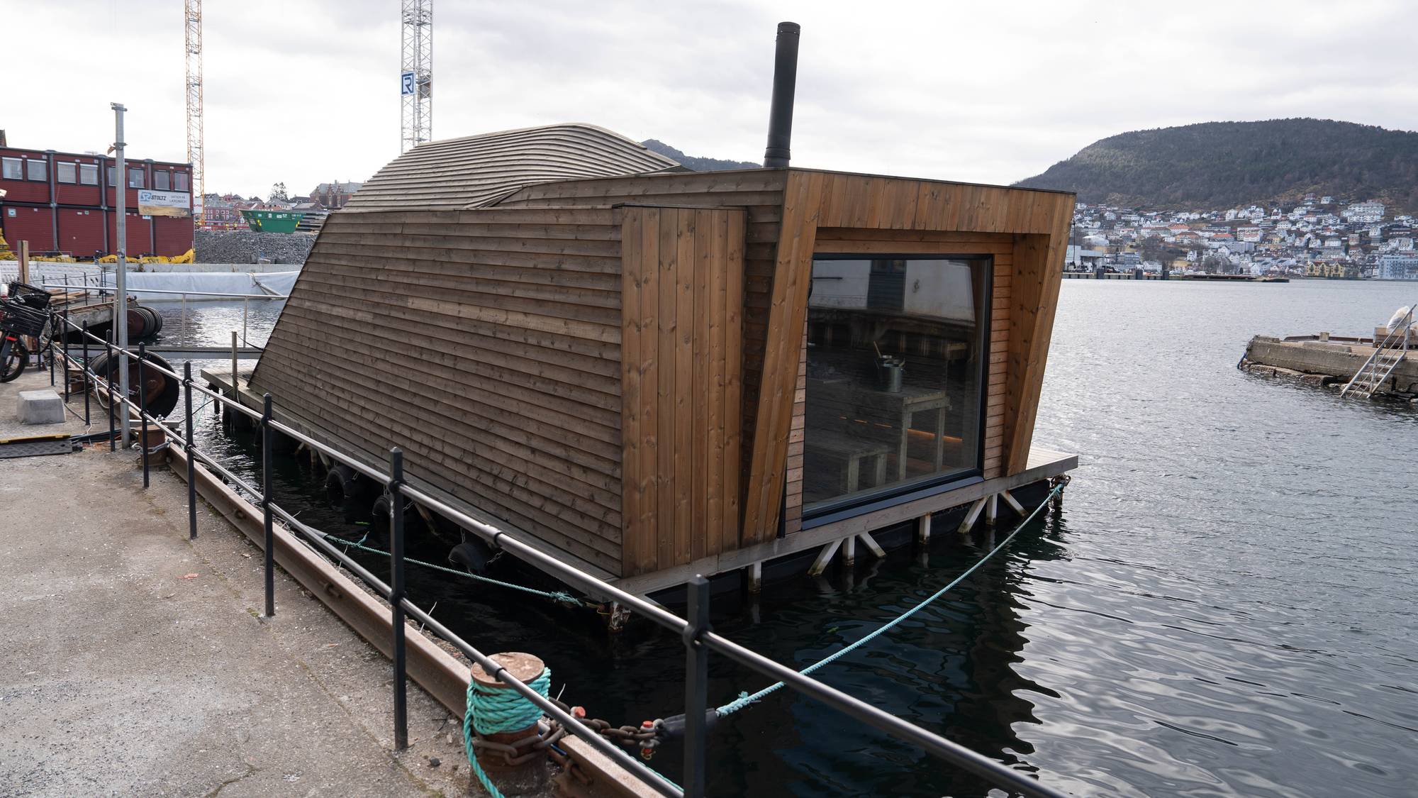 Badstove i Bergen utsett for innbrot og tjuveri