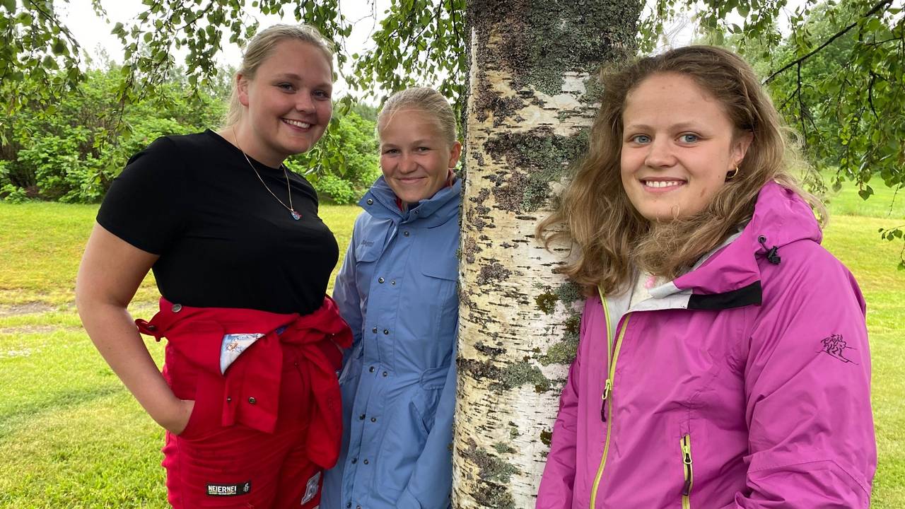 Eline Rustad Østmoe, Solveig Lund Christiansen og Othilie Lunsæter.