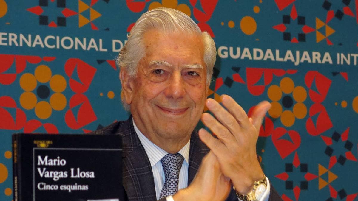 Forfattaren Mario Vargas Llosa er død