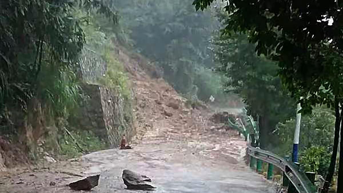 12 døde i jordskred sør i Kina