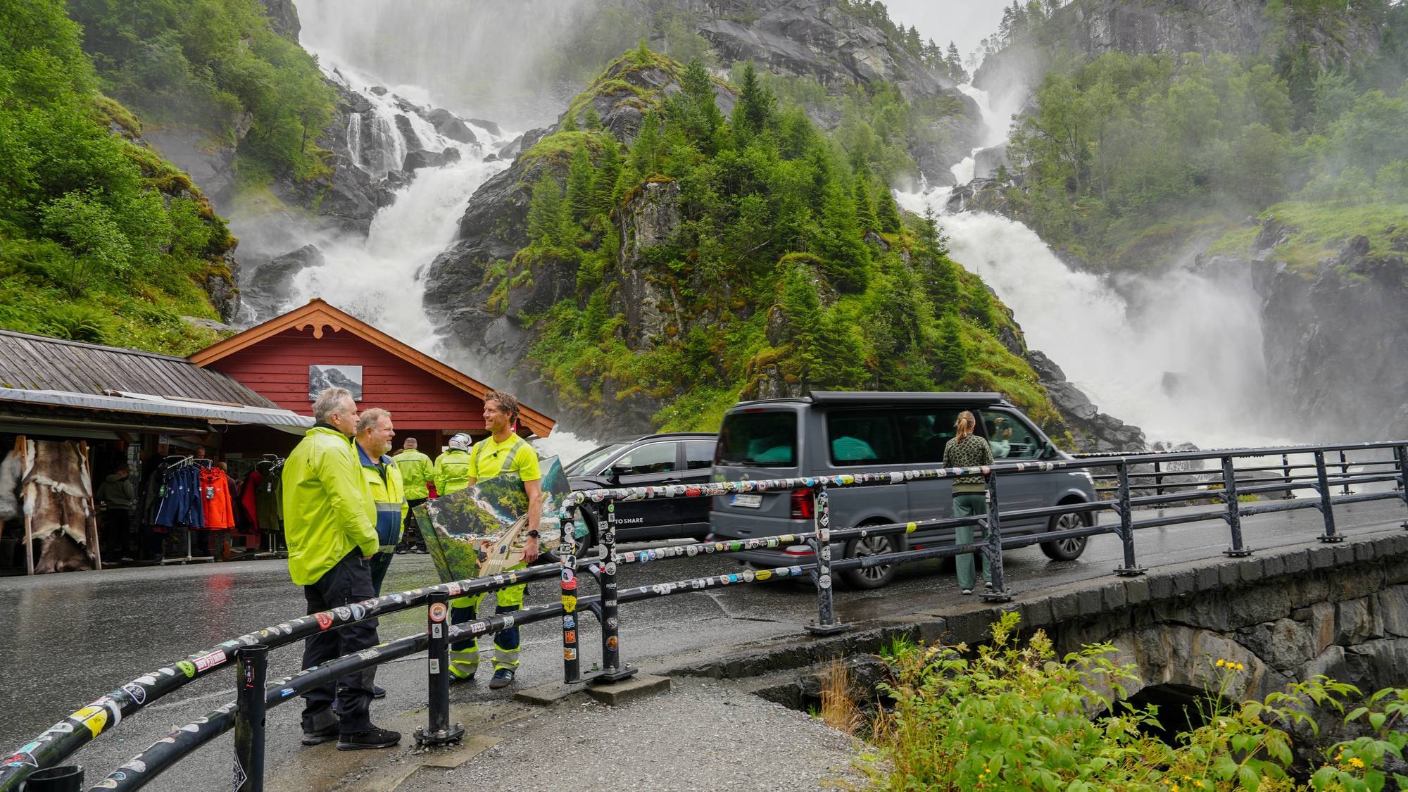 Nye veier med nye planar for riksveg 13 ved Låtefoss
