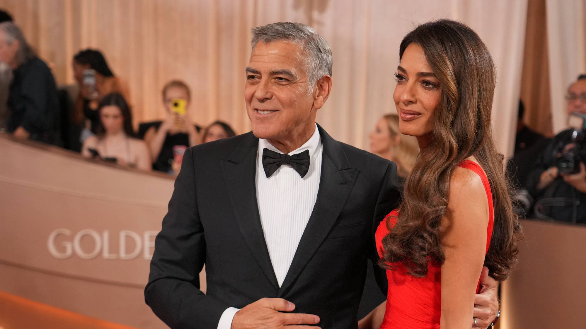 George Clooney sammen med sin kone.