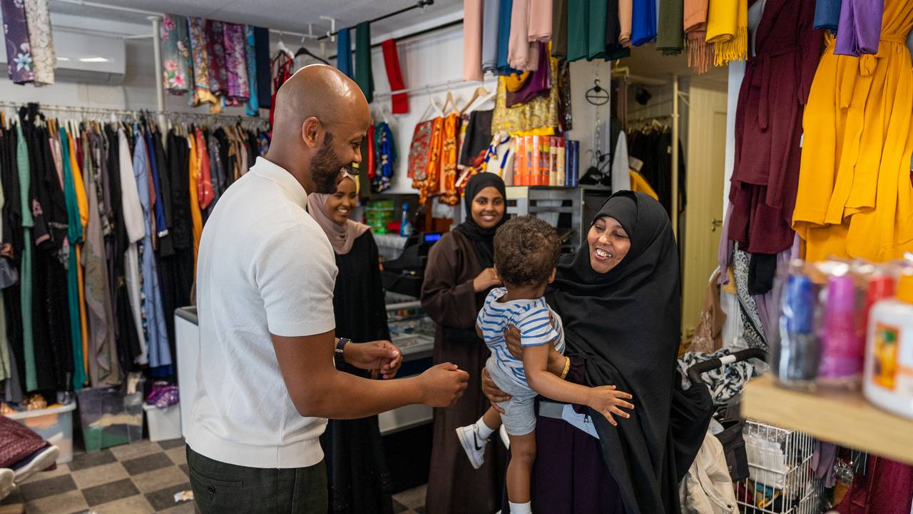 familien i butikken 1B