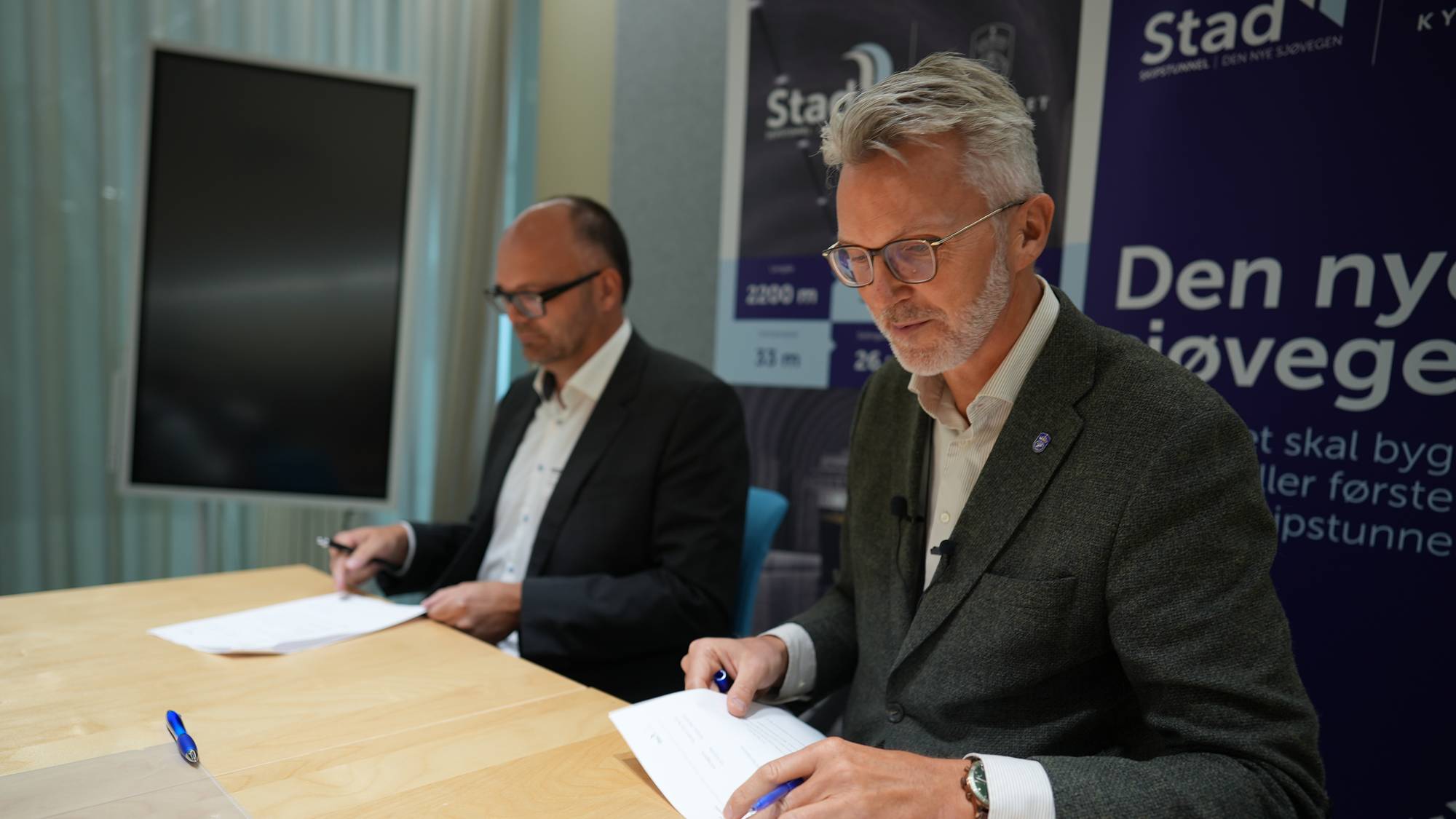 Signering av kontrakt for Stad skipstunnel