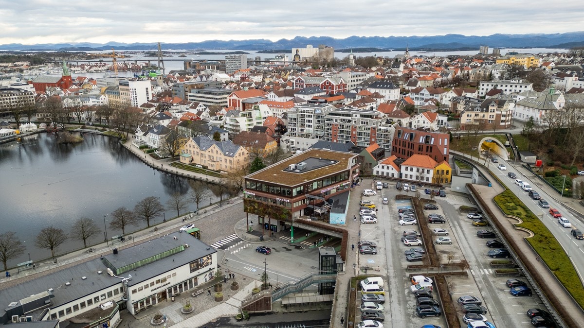 Boligprisene steg moderat i april med sesongjustert nedgang